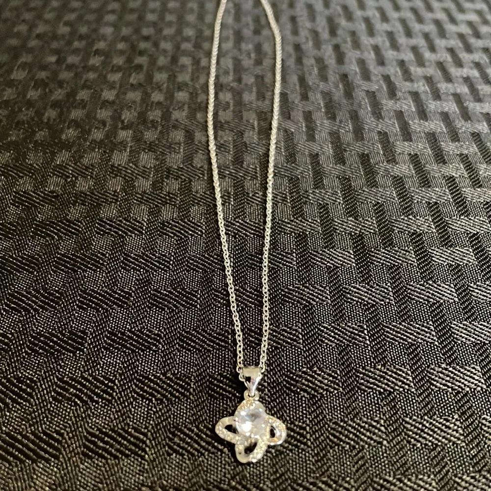 18” sterling silver necklace with Pendent New - Picture 8 of 16
